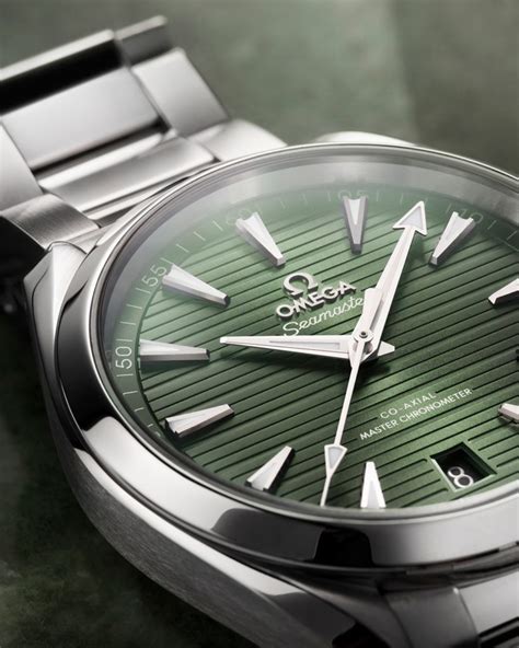 omega aqua terra 41mm green